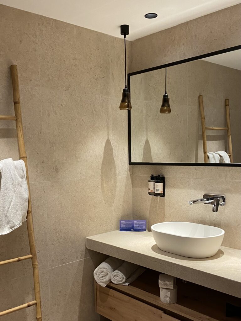 Renter Friendly Bathroom Makeover You Can Do in a Weekend.